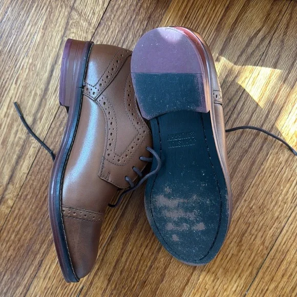 Johnston & Murphy Brown Leather Oxford Shoes - Picture 5 of 7